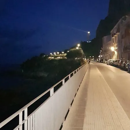 Bordonaro Holiday
